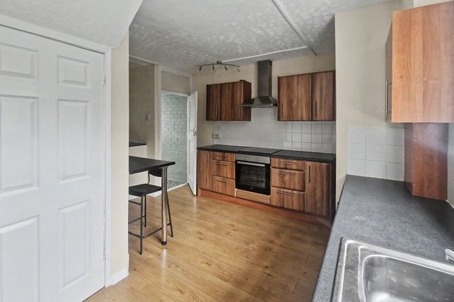 21 Ribble Drive, Manchester photo 5