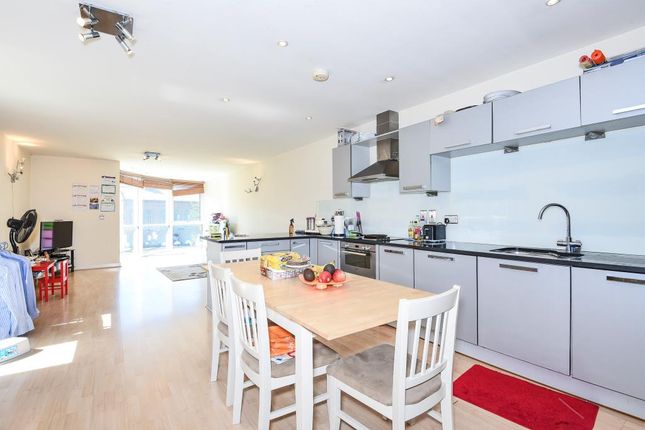 Kitchen/Dining Area