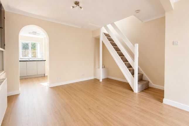 Room 2, 8, Leonard Road, Gosport photo 4