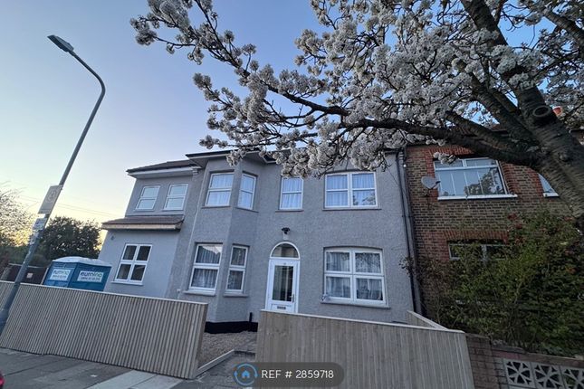 Paget Road, Ilford photo 2
