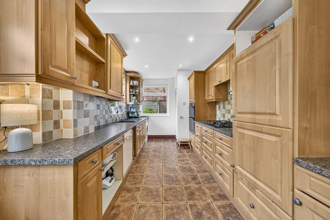150, Moor Lane, Woodford photo 4