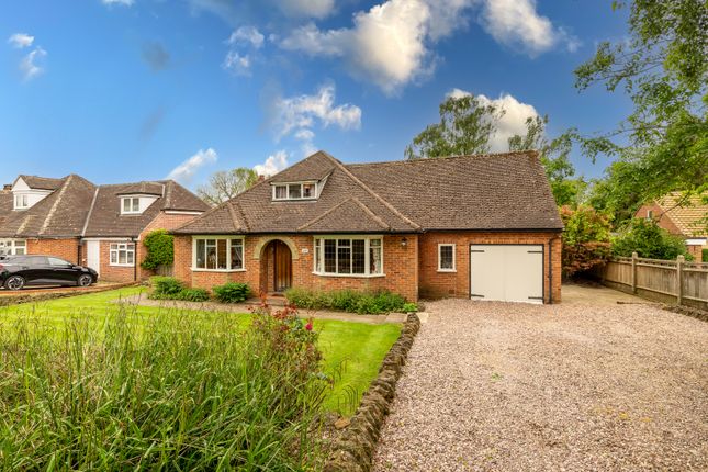 Thumbnail Detached house for sale in Banbury Road, Brackley
