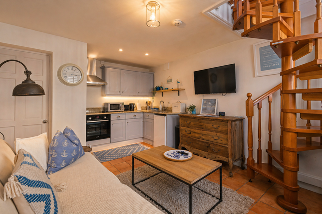 Ringmore Cottage, Market Street, Salcombe photo 2