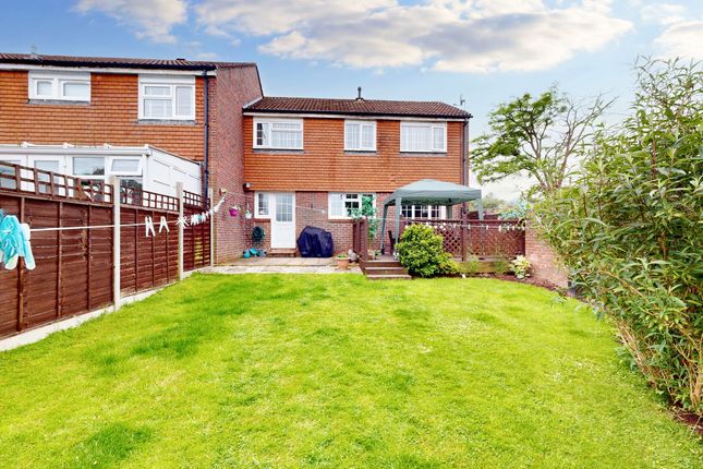 Thumbnail Terraced house for sale in Beaumont Close, Ifield