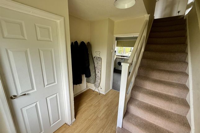 43, Bro Henllys, Lampeter photo 5