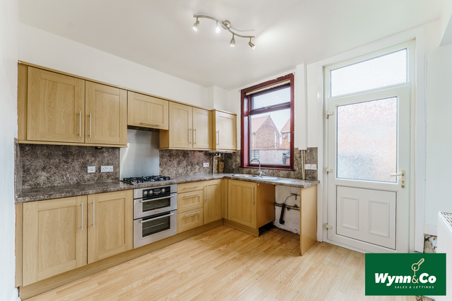 229, Weeland Road, Wakefield photo 5