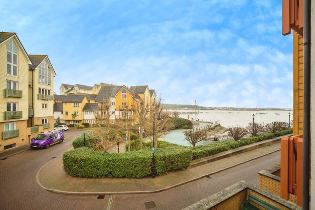 27, Phalarope Way, Chatham photo 3