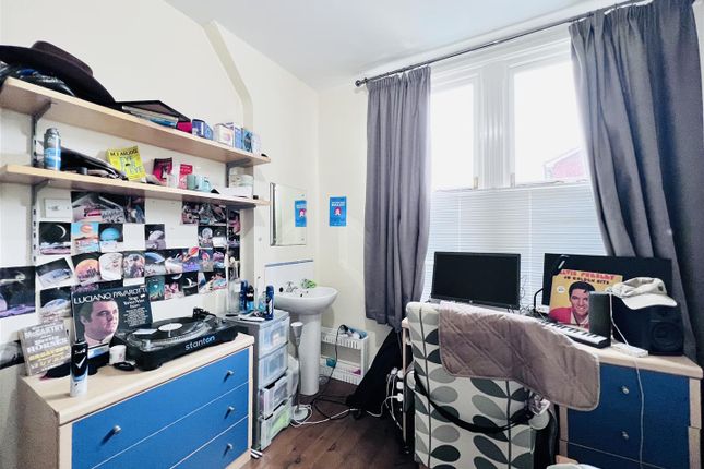 Property to rent in Cycle Road, Lenton, Nottingham