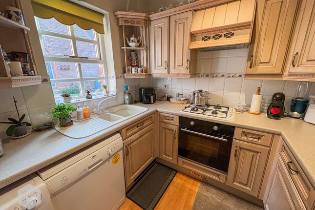 18 Eddisford Drive, Warrington photo 2