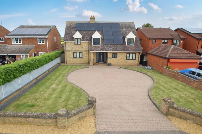 153, Biggleswade Road, Biggleswade photo 2