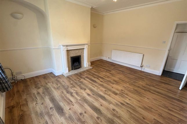 7, Wensley Bank West, Bradford photo 5