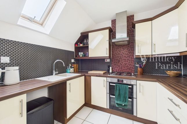 64, Honeysuckle Way, Attleborough photo 3