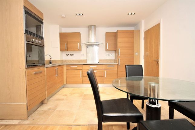 Flat 23, City Tower, London photo 5