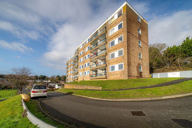 Thumbnail Flat for sale in Collingwood Rise, Folkestone