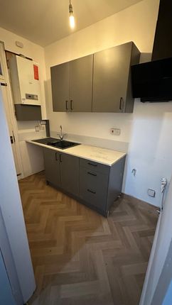 667 , Hyde Road, Manchester photo 5