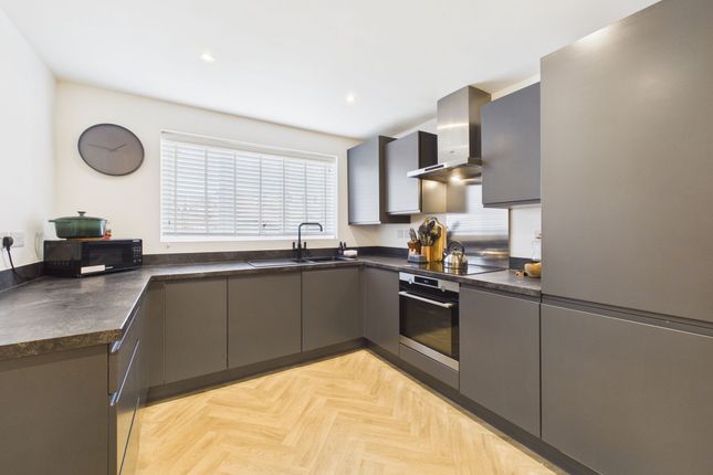 14 Coot Way, Nottingham photo 2