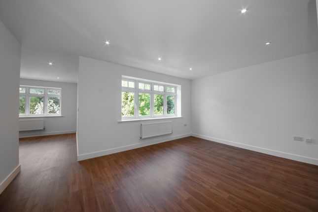 3 71, Hillbury Road, London photo 4
