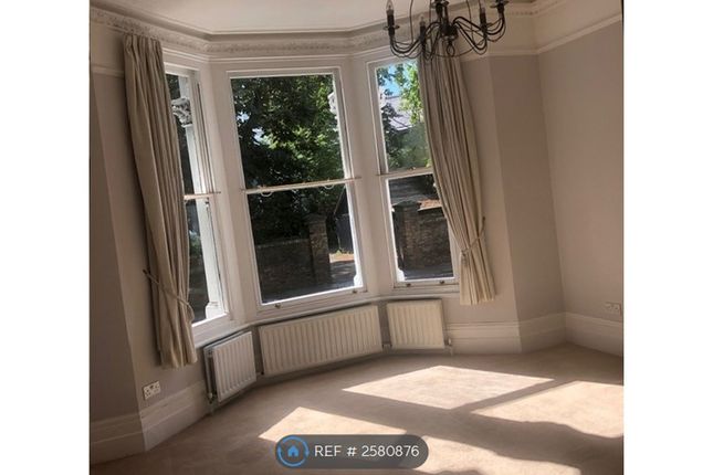 Richmond Road, Flat, Twickenham photo 2