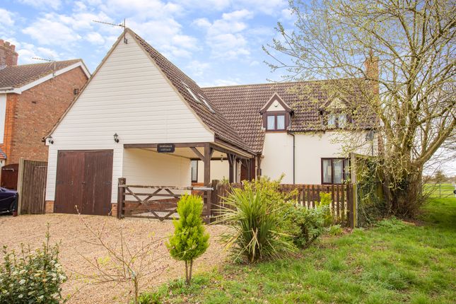 Cottage for sale in Carbrooke Road, Griston, Thetford
