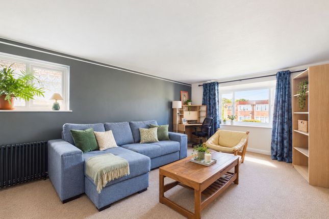 Flat 6, York Lodge Victoria Road, Worthing photo 3
