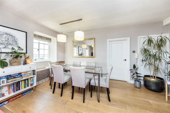 Thumbnail Flat for sale in Hyde Vale, London