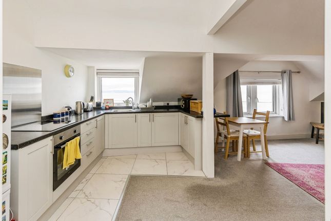 Flat 4, 53, South Parade, Wirral photo 4