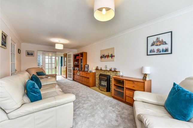 30, Chalcrafts, Alton photo 2