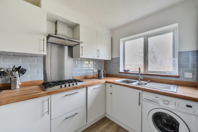16, Snowdrop Close, Devon photo 3