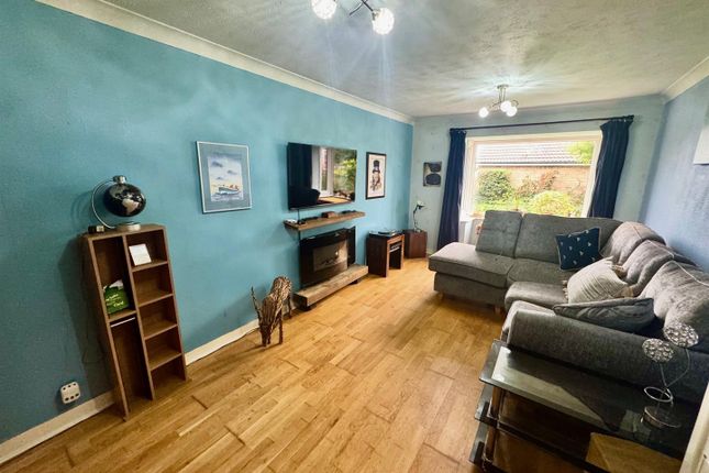 18, Plane Tree Way, Filey photo 3