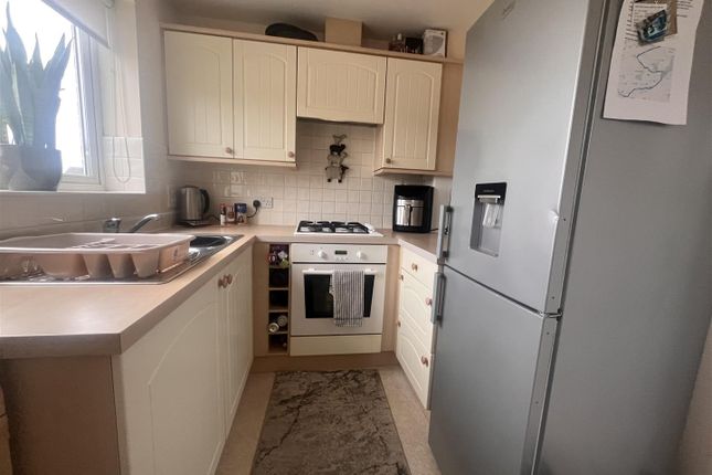 Town house for sale in Woodyard Close, Castle Gresley, Swadlincote