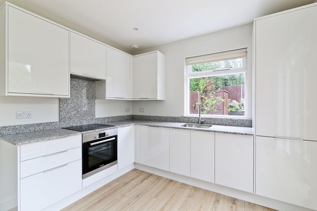 Thumbnail Terraced house to rent in Churchmore Road, Streatham Common