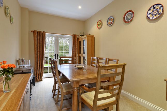 Latchmoor Cottage, Common Lane, Burnham photo 4