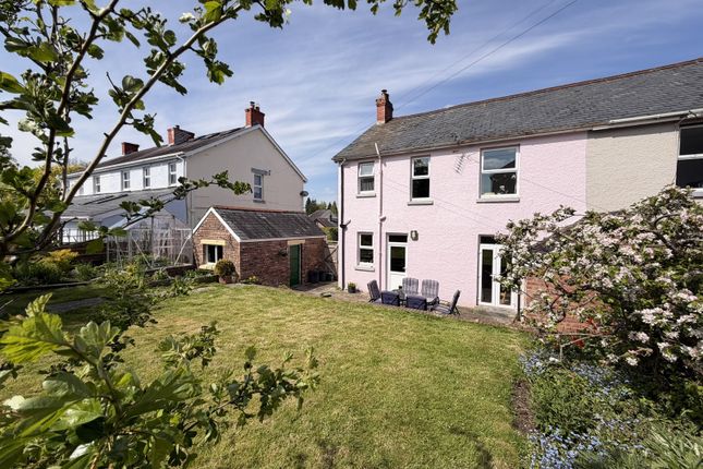 6, Alan Road, Llandeilo photo 2