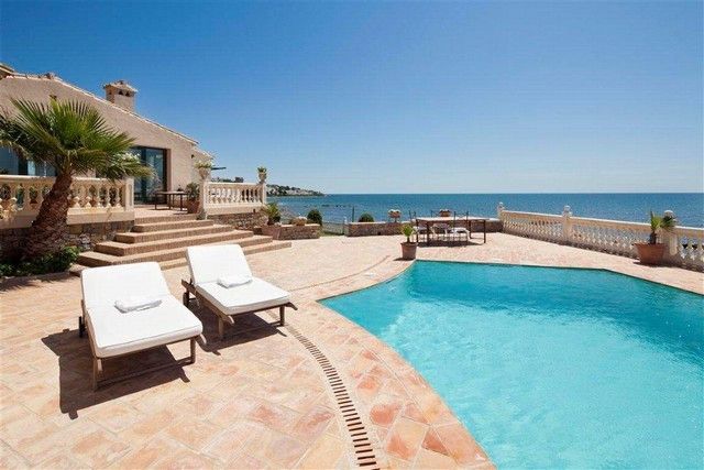 Thumbnail Villa for sale in Calahonda, Mijas Costa, Malaga