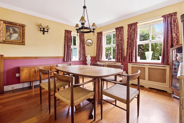 23, Bluebell Drive, Goffs Oak photo 4