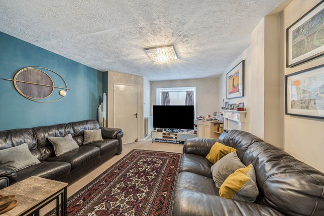 36, Berry Hill, Stanmore photo 2