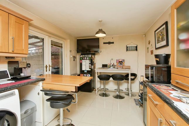 8, Padstow Road, Derby photo 4