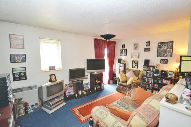 65, Pomander Crescent, Milton Keynes photo 2