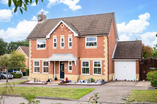 Thumbnail Detached house for sale in Greatham Road, Maidenbower