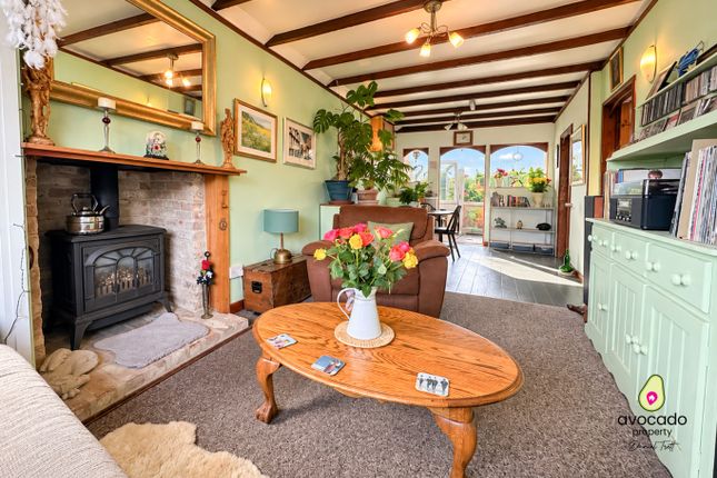 2-bed house on Zermatt, Crowden Road, Eccles-On-Sea, £150,000