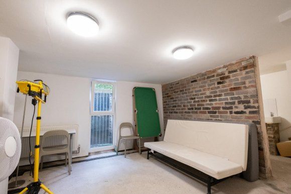 Shared accommodation to rent in Clement Street, Huddersfield, West Yorkshire