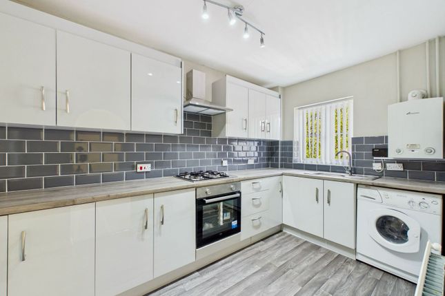 Flat 20, Kingswood Court, Wigston photo 4