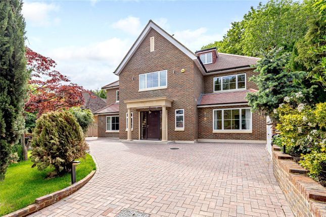 Thumbnail Detached house for sale in The Clump, Rickmansworth, Hertfordshire