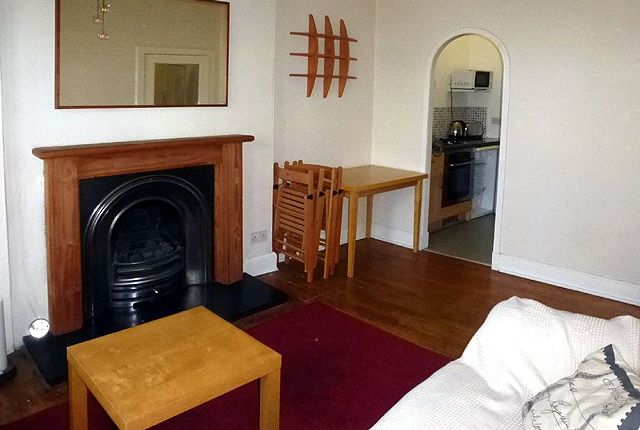 54/14, Broughton Road, Edinburgh photo 2