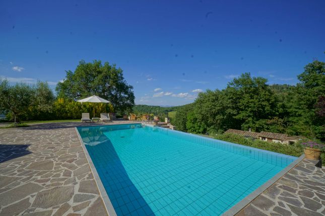 Villa for sale in Villa Rasina, Umbertide, Perugia, Umbria, Italy