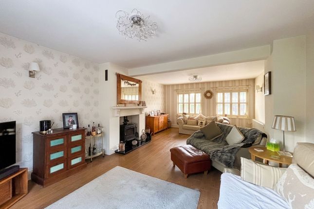 4 Ashlands Avenue, Manchester photo 3