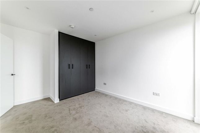 Thumbnail Flat to rent in Silverleaf House, The Verdean, Acton, London