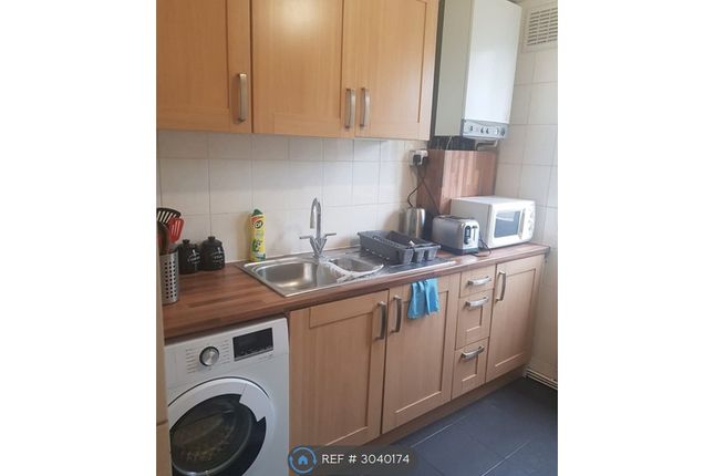 Flat, Highbury Grove Court Highbury Grove, London photo 5