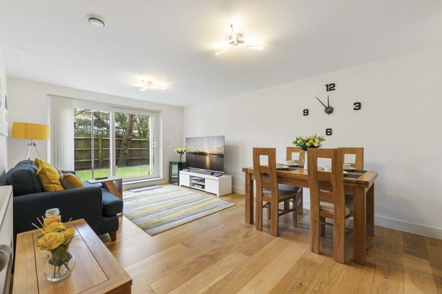 Thumbnail Flat for sale in Greenview Drive, Raynes Park