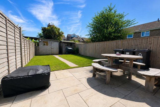 15, Esmonde Close, Lee-On-The-Solent photo 4